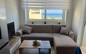 Karakonero View Apartment